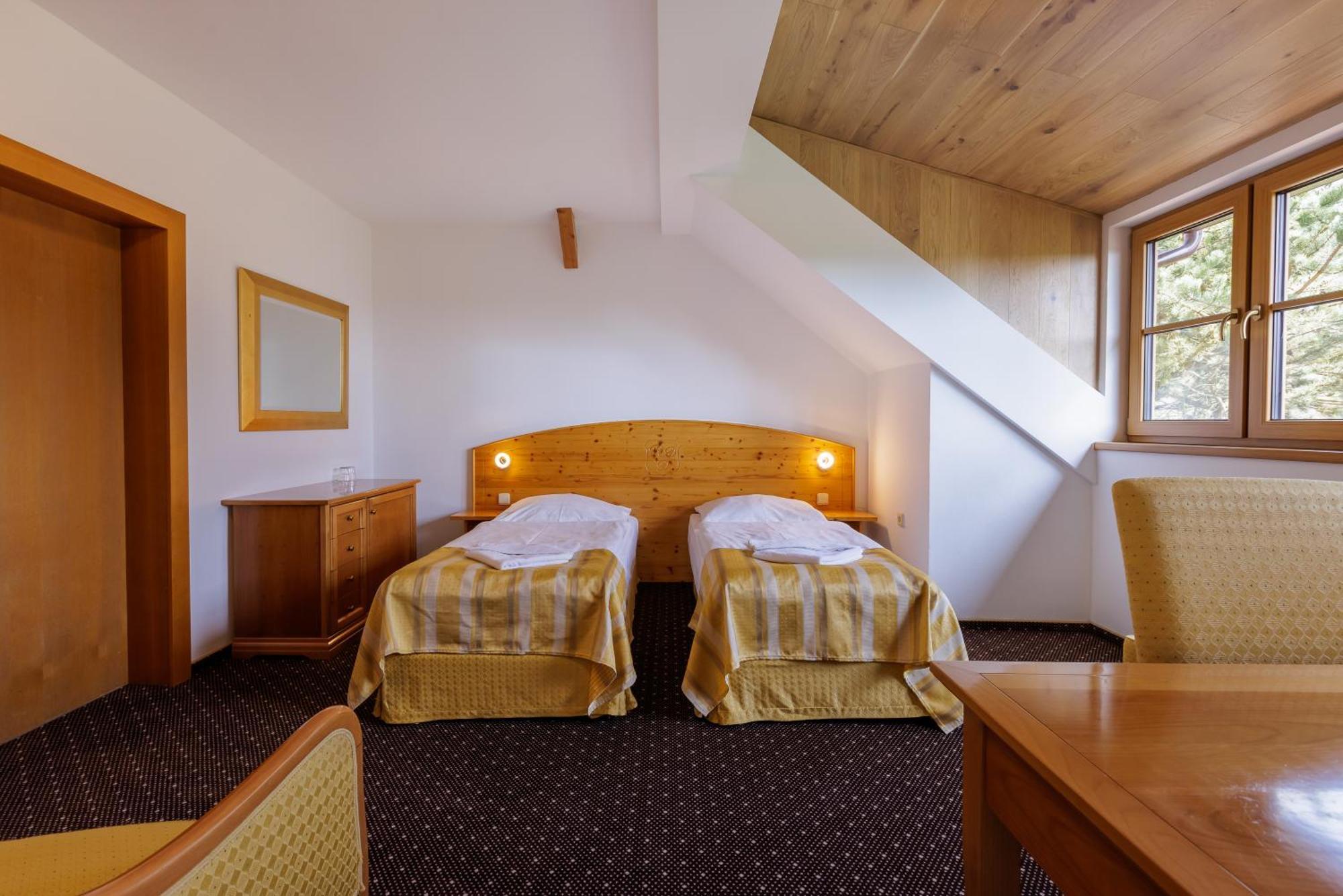 Darovansky Dvur - Wellness & Golf Hotel Břasy Esterno foto
